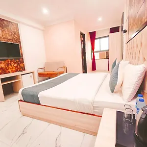 **** Hotel The Almora International -with Free Airport Transffer India